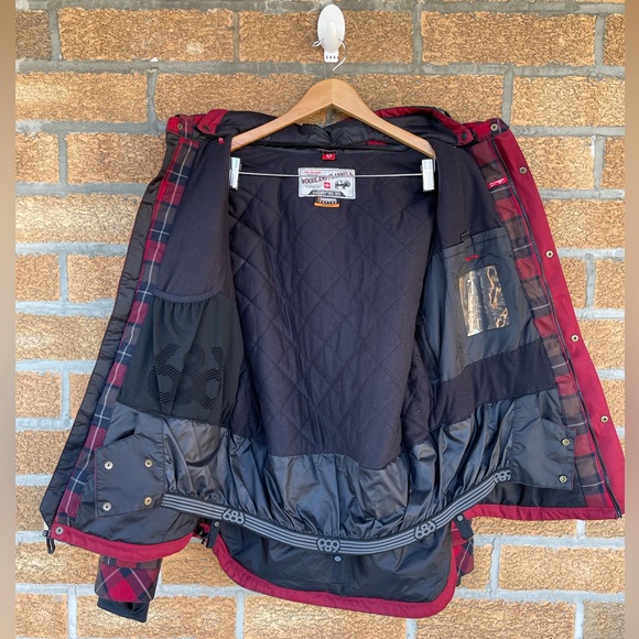 686 Woodland Insulated Jacket XS - Picture 10 of 16